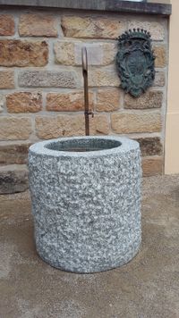 Granit grob rund